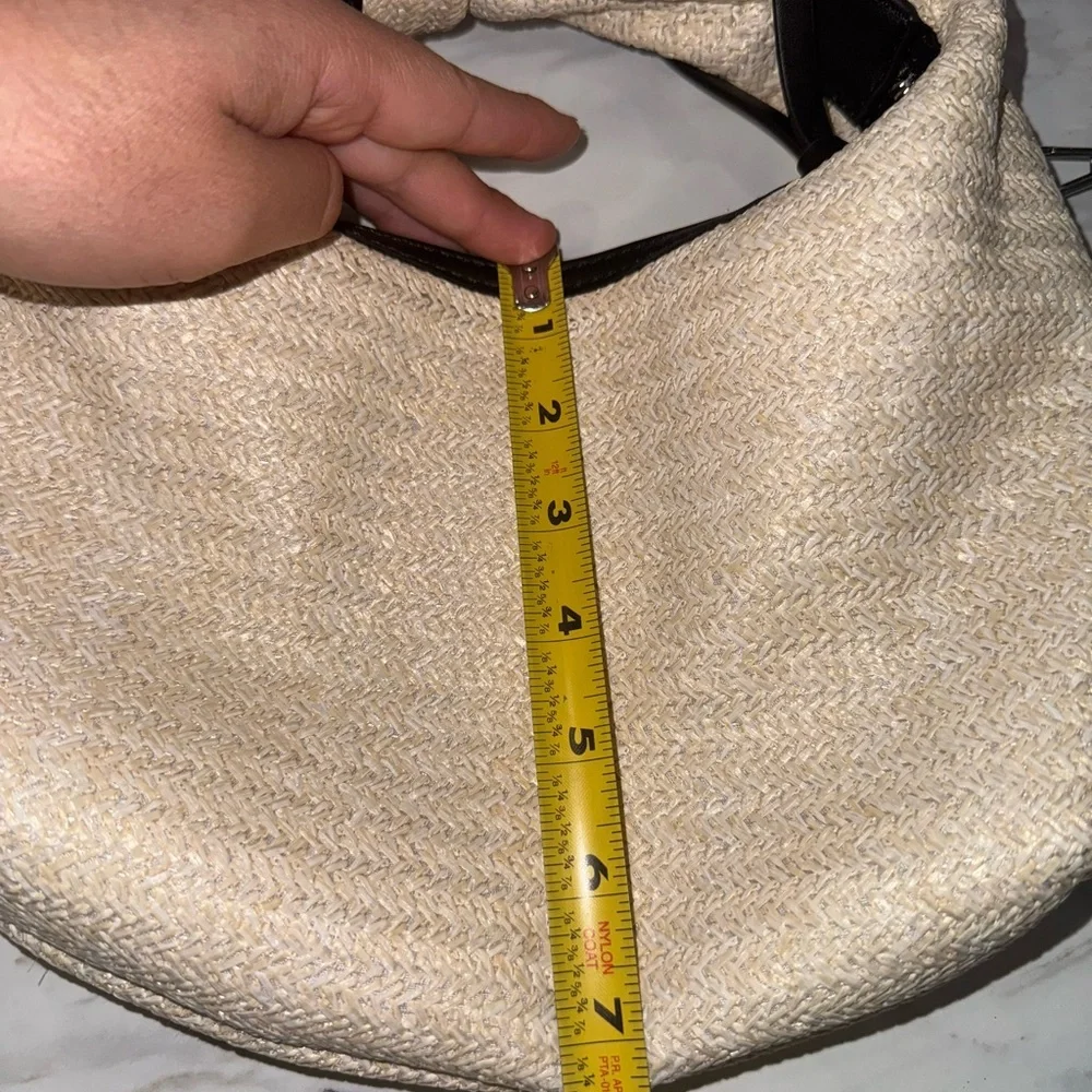 NWT Urban Expressions Beige and Black Crossbody Bag - Picture 15 of 15